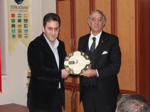 Güneş Vakfı'nda Hilmi Ziya Ülken'de 