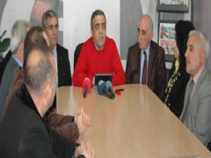 CHP'li Tanrıkulu, adaylara destek için Erzurum'da...