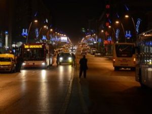 Cumhuriyet Caddesi trafiğe kapatılıyor...