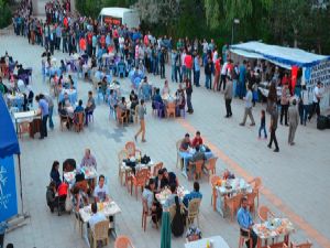 Ramazan, Palandöken'de dolu dolu geçti...