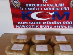 Erzurum'da 5 kilo 922 gram toz esrar maddesi ele geçirildi