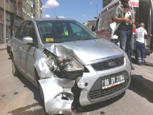 Erzurum'da haberden dönen gazeteciler kaza geçirdi...