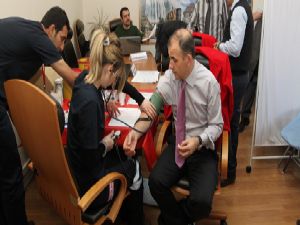 Erzurum İl Sağlık Müdürlüğü personeli kan bağışında bulundu...