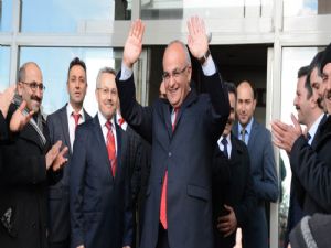 Erzurum Adliyesi İdari İşler Müdürü Metin Yavuz Gültekin AK Parti'den aday adayı oldu...