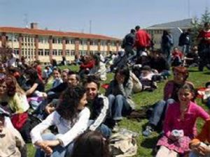Erzurum'da yurt sorunu: Yaklaşık 45 bin öğrenci nerede barınacak?