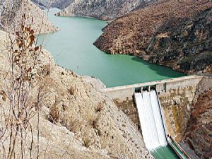 Sular yükseldi, PKK'nın yolu kesildi