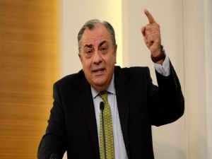 Türkeş, MHP'den ihraç edildi...