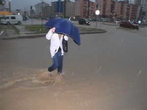 Meteoroloji'den kuvvetli yağış uyarısı...