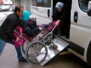 Erzurum Büyükşehir Belediyesi'nden engelli öğrencilere servis hizmeti...