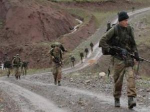 Erzurum'da jandarma 3 teröristi kıskıvrak yakaladı...