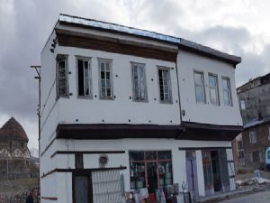 Yakutiye Belediyesi'nden tarihi Erzurum evine restorasyon desteği