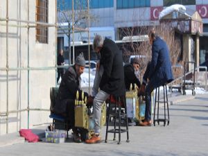 Erzurum'da vatandaşların sıcak keyfi...