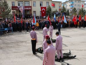 Aşkale'de ermeni katliamı canlandırıldı...