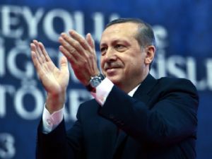 Erdoğan uçakta Neşet Ertaş türküsü söylüyor!
