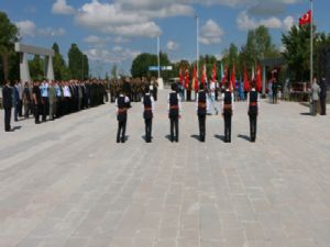 Atatürk'ün Erzurum'a gelişinin 97. yıldönümü törenlerle kutlanıyor...