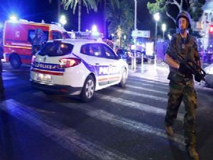 Fransa'da terör saldırısı : 73 ölü