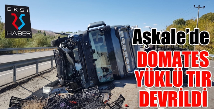 Domates yüklü Tır devrildi